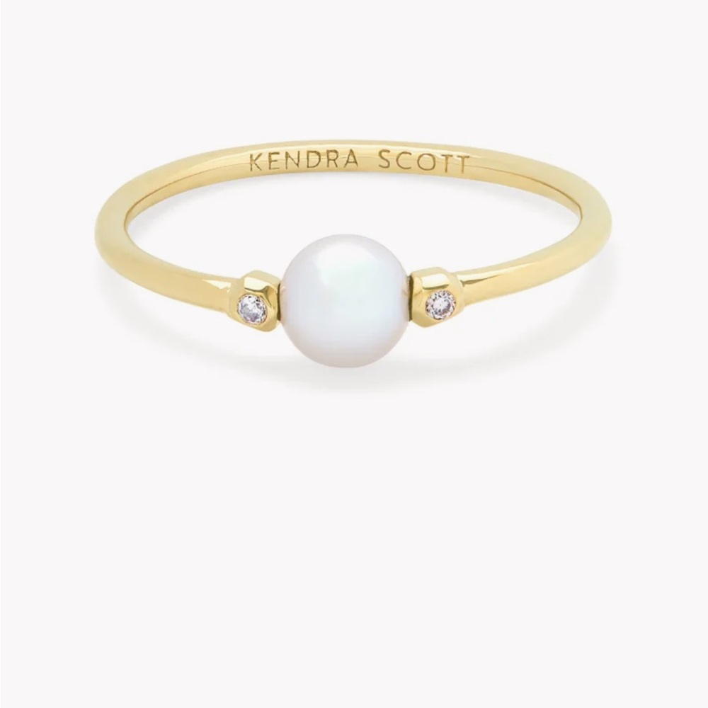 Kendra Scott Cathleen 14k Yellow Gold Band Ring in Pearl